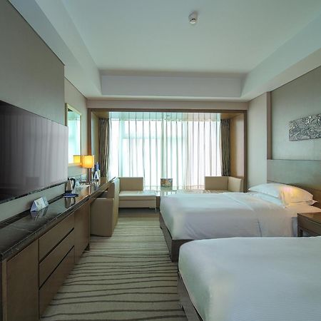 Doubletree By Hilton Beijing Hotel Bagian luar foto