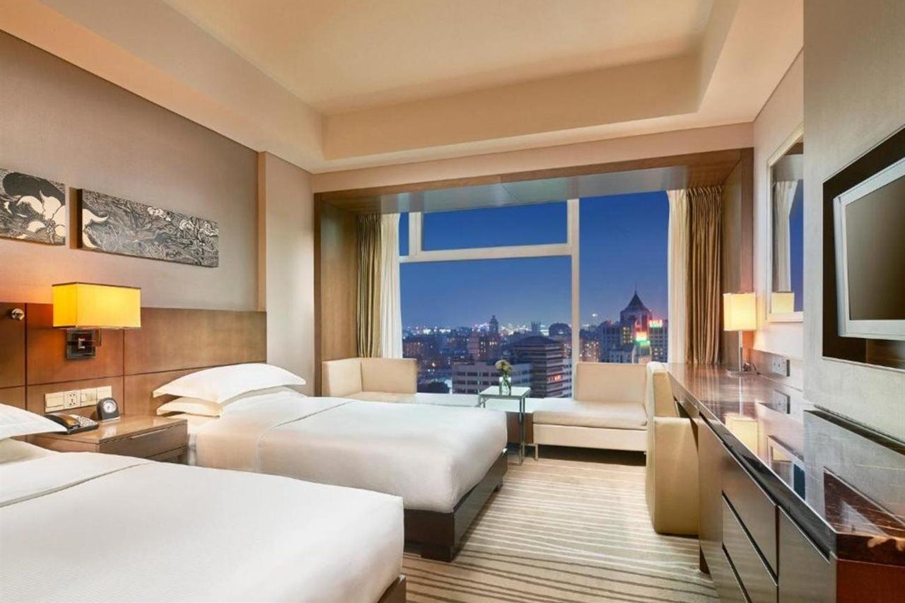 Doubletree By Hilton Beijing Hotel Bagian luar foto